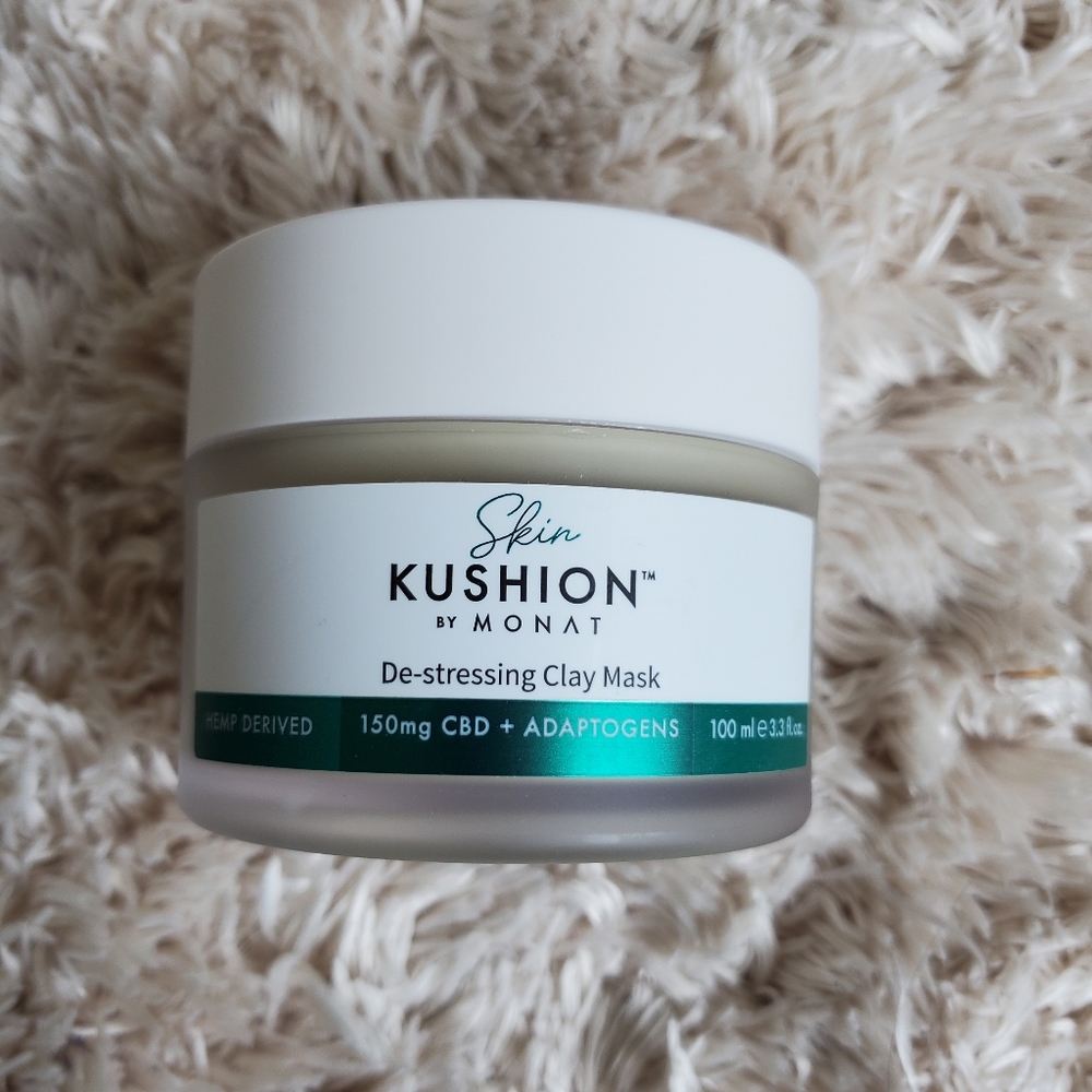 Skin Kushion by Monat de-stressing clay face mask NEW